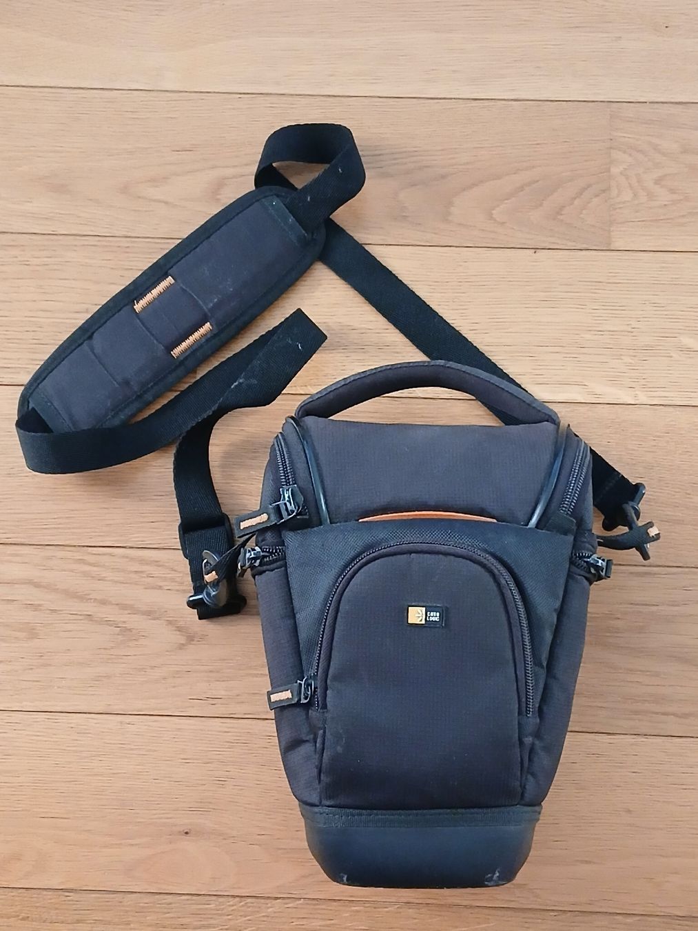 Borse: Camera Bag Case Logic SLR Suspension System black used – Usato da Mellingen venduto da PieZ 4