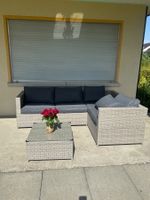 Garten Sitzgruppe Rattan L-Form mit Tisch guter Zustand