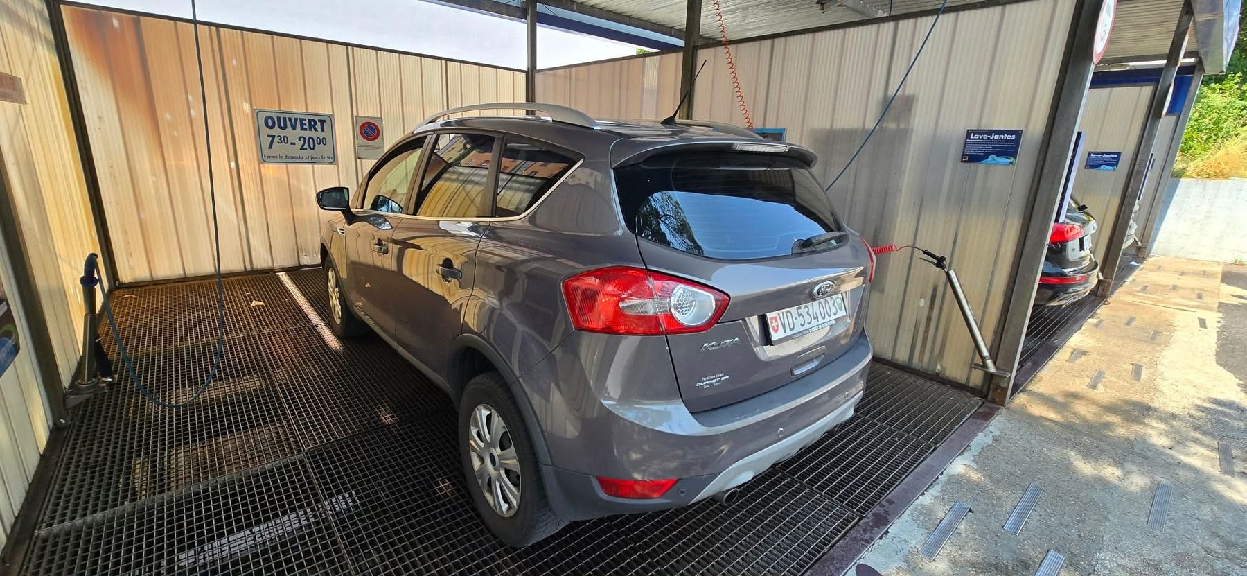 Ford Autos: Ford kuga Diesel  – Gebraucht aus Montreux von aqu_rmd6 5