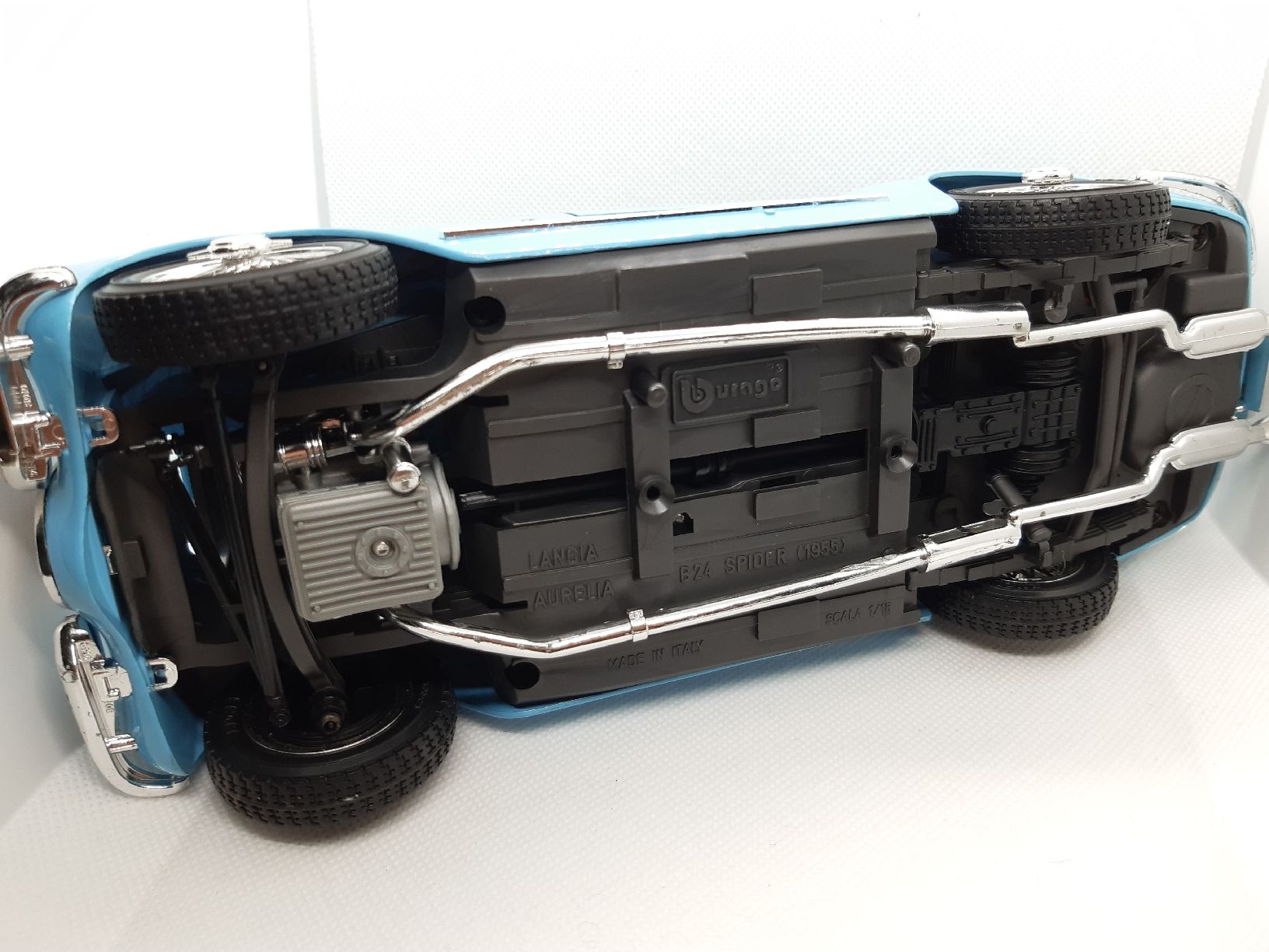 Bburago Modellautos: Burago 1/18 Lancia B 24 spider 1955 – Gebraucht aus Penthalaz von Allgoodsuisse 4