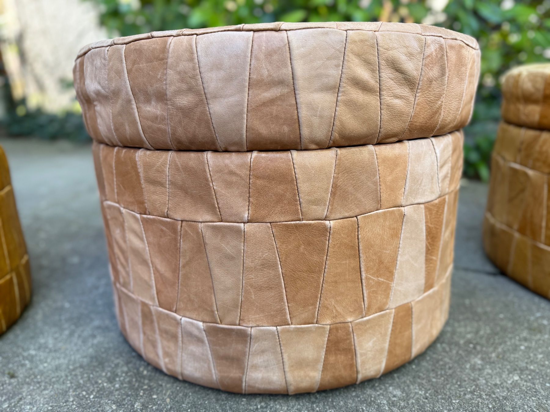 Hocker: Hocker Truhe Pouf // Leder // B – Gebraucht aus Schinznach-Dorf von mix 5
