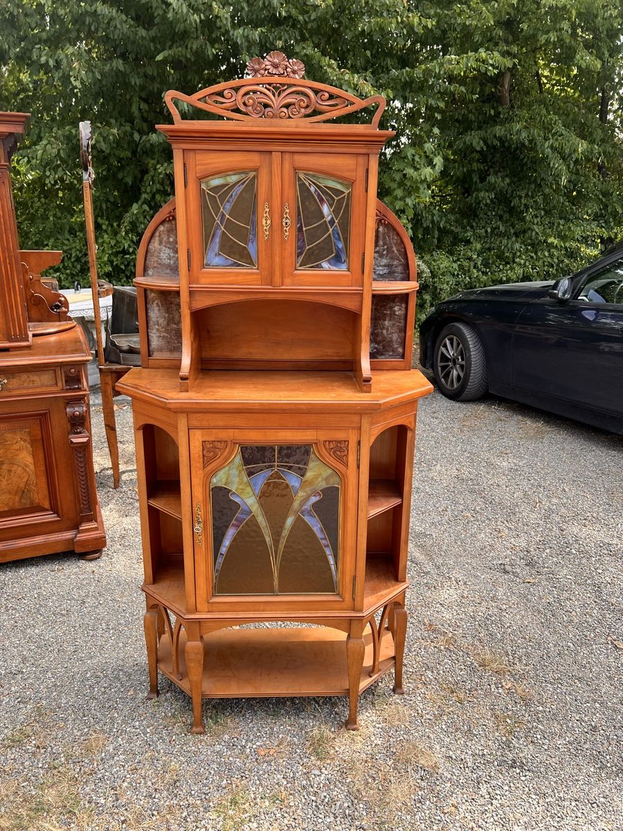 Vitrinen: Antike Vitrine (318) – Gebraucht aus Glattfelden von maa_qcj8