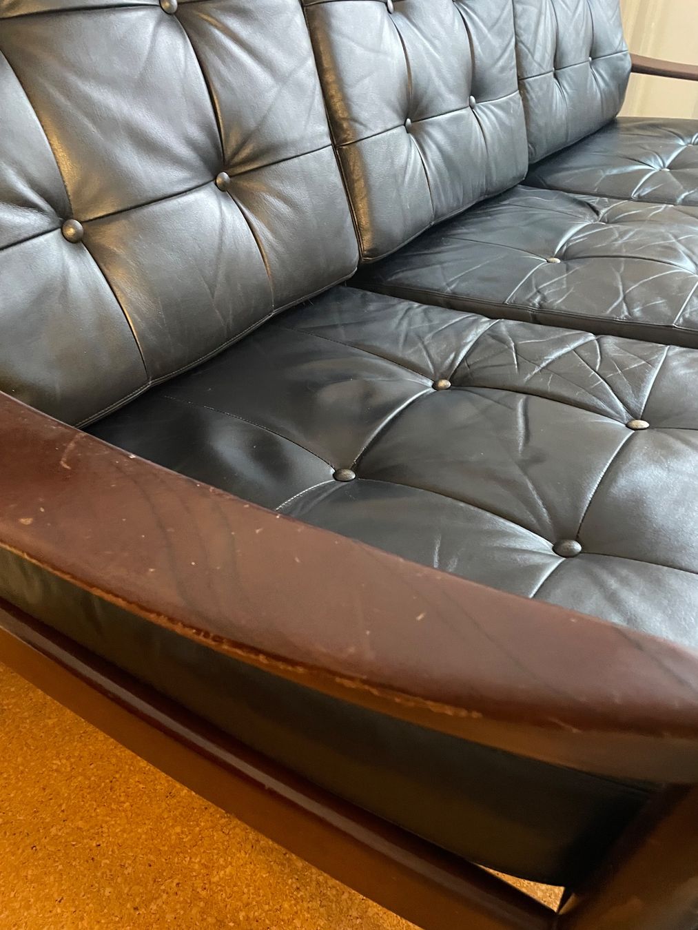 Divani: Danish Teak Leder Sofa / Lounge – Usato da Bern venduto da v_l_f6tq 2