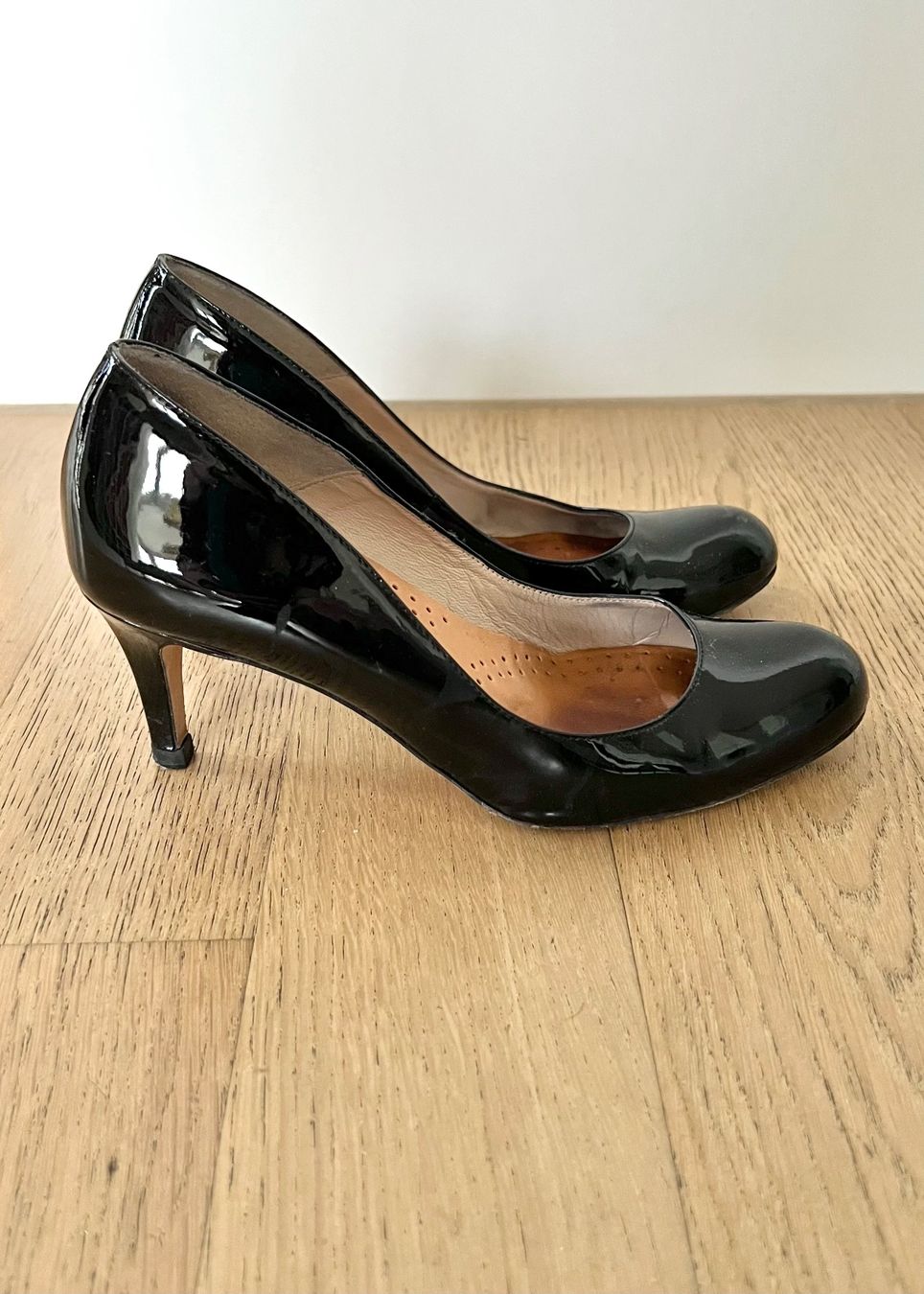 Scarpe da donna: L.K. Bennett Black Pumps, Gr. 35 – Usato da Zürich venduto da berthy 1