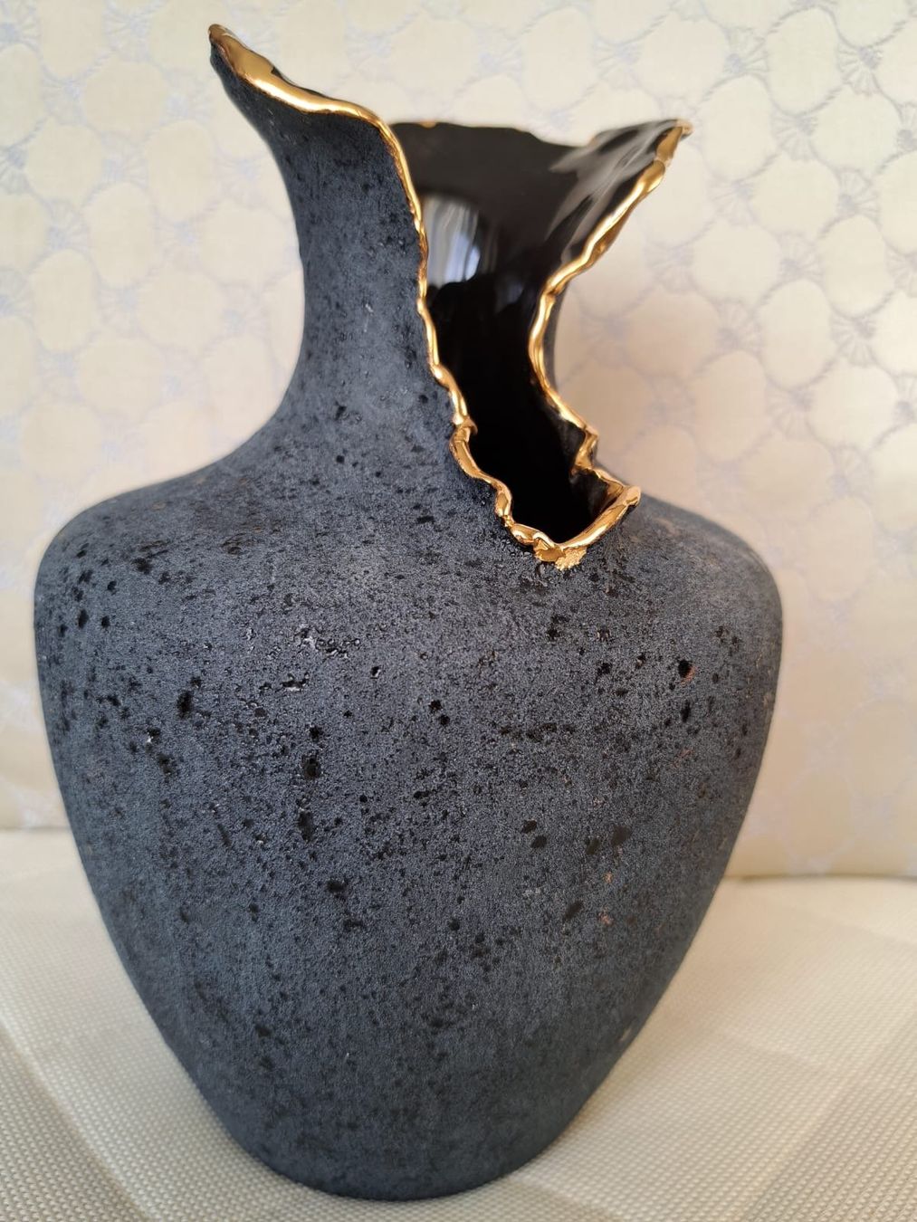 Vasen & Gefässe: schöne dekorative Vase mit Goldrand – Gebraucht aus Neuhausen am Rheinfall von mariess 1