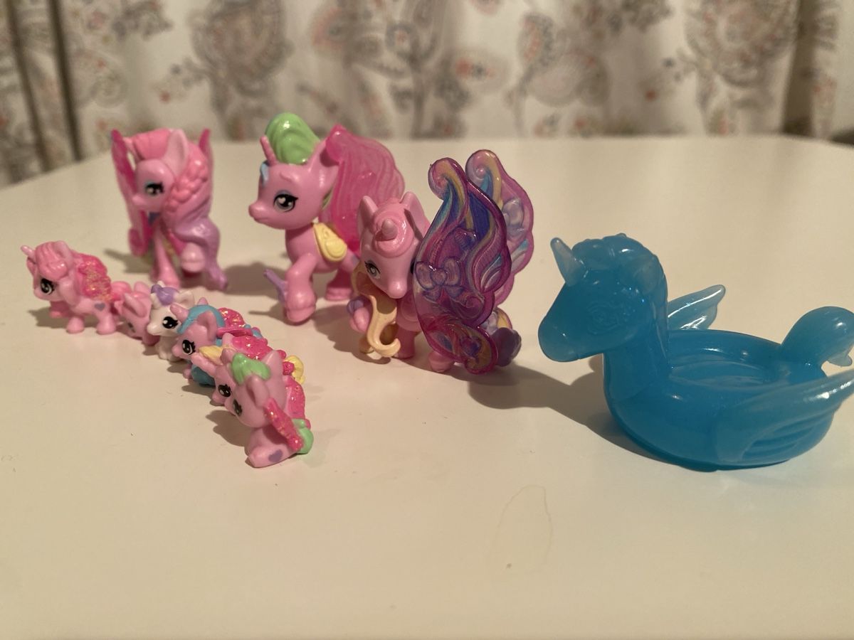 Hatchimals Giocattoli: Hatchimals Einhorn-Familie – Usato da Windisch venduto da Rageetli2 2