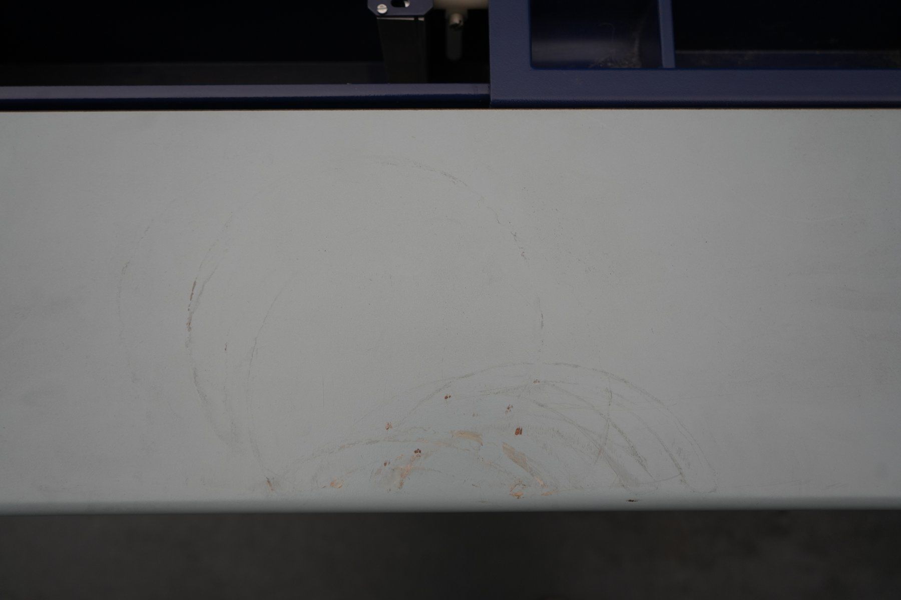 Scrivanie: Bürotisch hell blau – Difettoso da Safenwil venduto da EFAGSafenwil5745 4