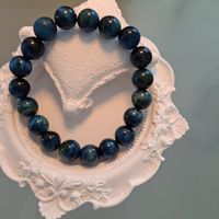 Handgefertigtes Perlenarmband