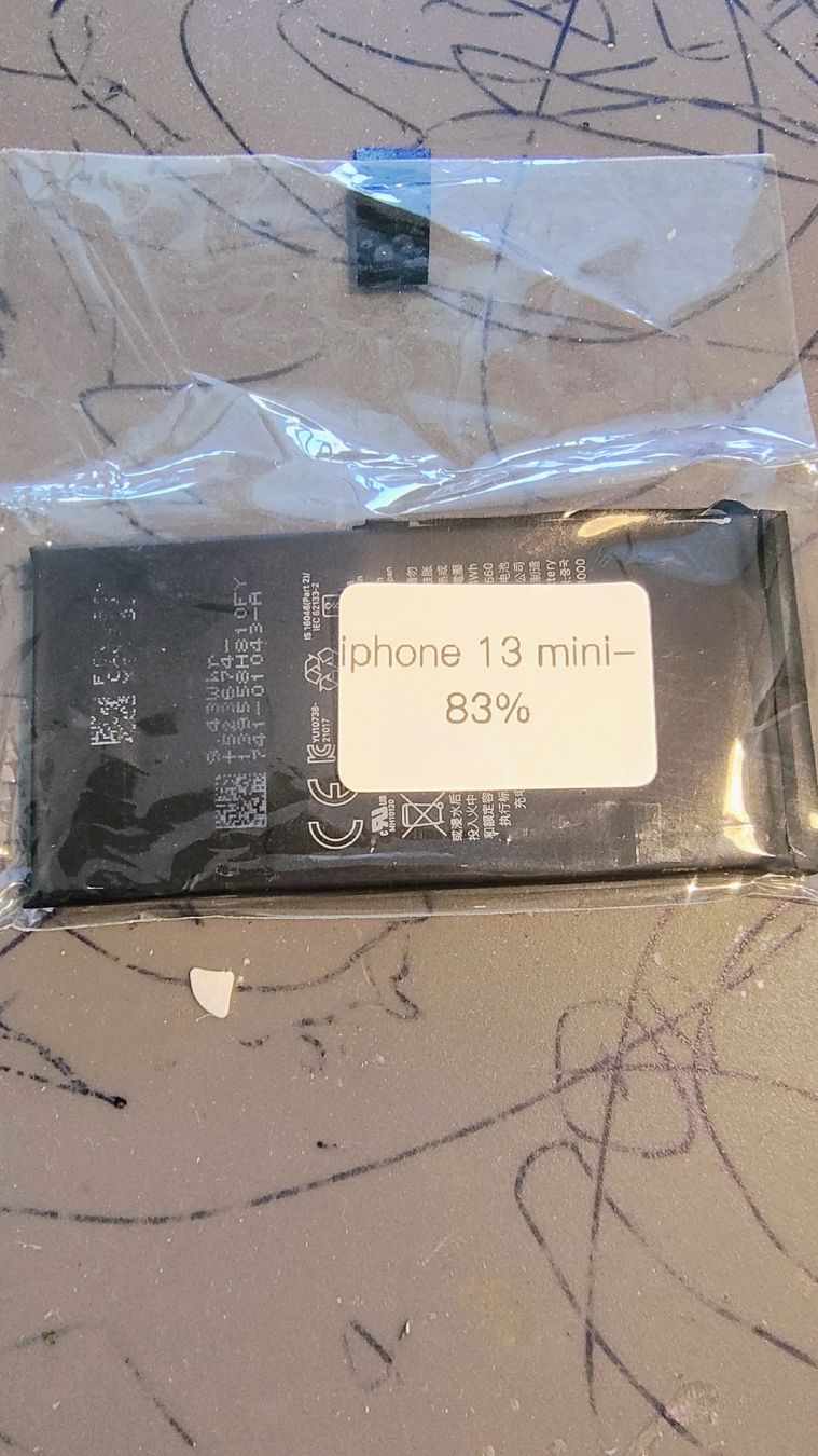 Apple Batterie: batterie originale pour iphone 13 mini – Usato da Courroux venduto da cap_s8kw 1