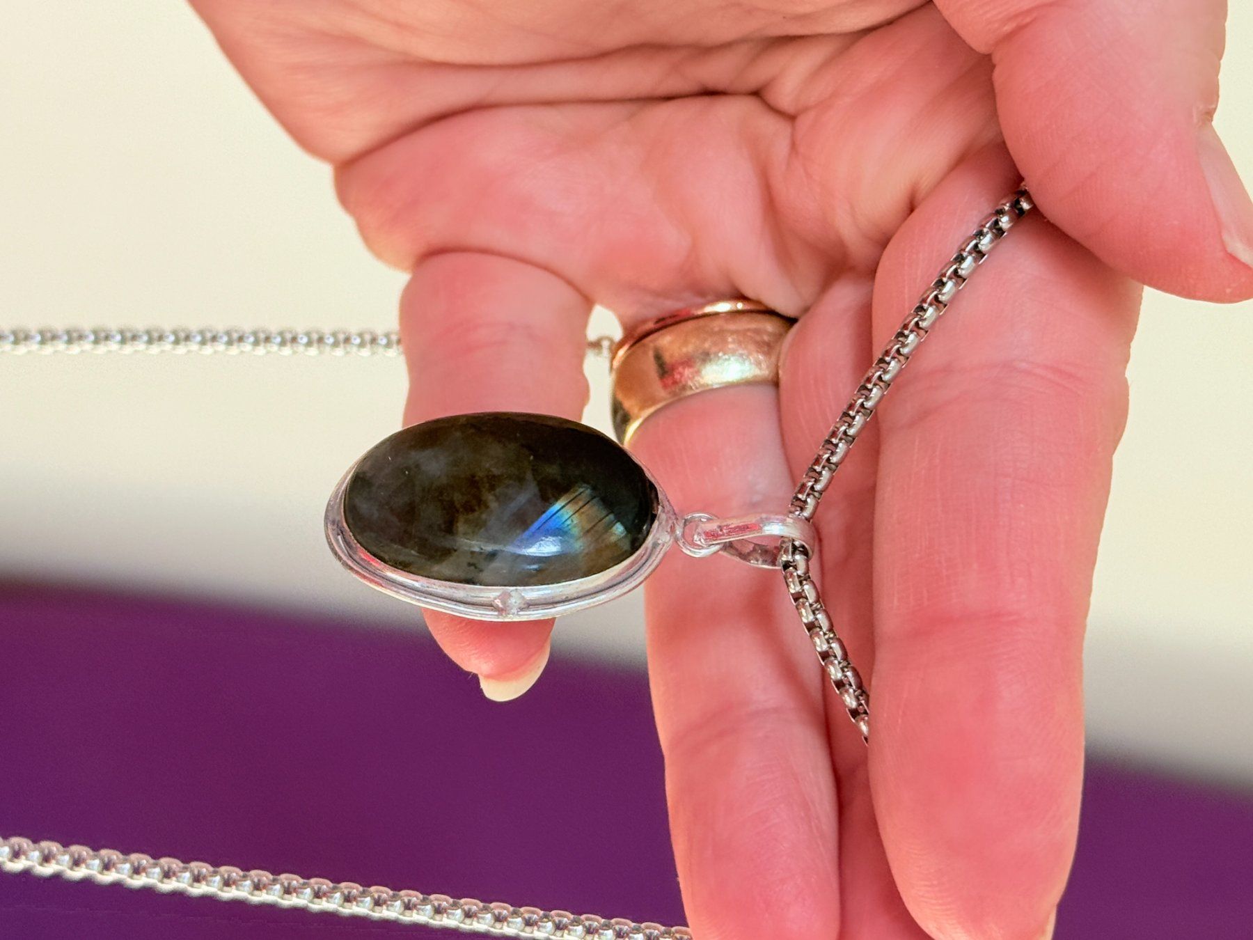 Catenine: Collier Labradorite  - Élégant bijou! – Nuovo e nell'imballaggio originale da Genève venduto da AGBERG 3