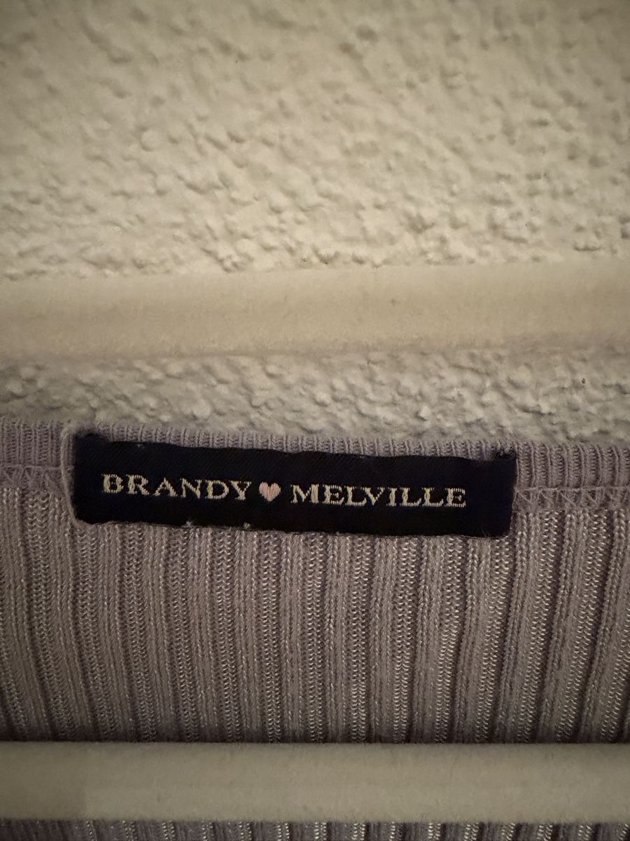 Brandy Melville Top: Brand Melville Langarm-Top – Nuovo (secondo la descrizione) da Eschenbach LU venduto da Tatzi1 3