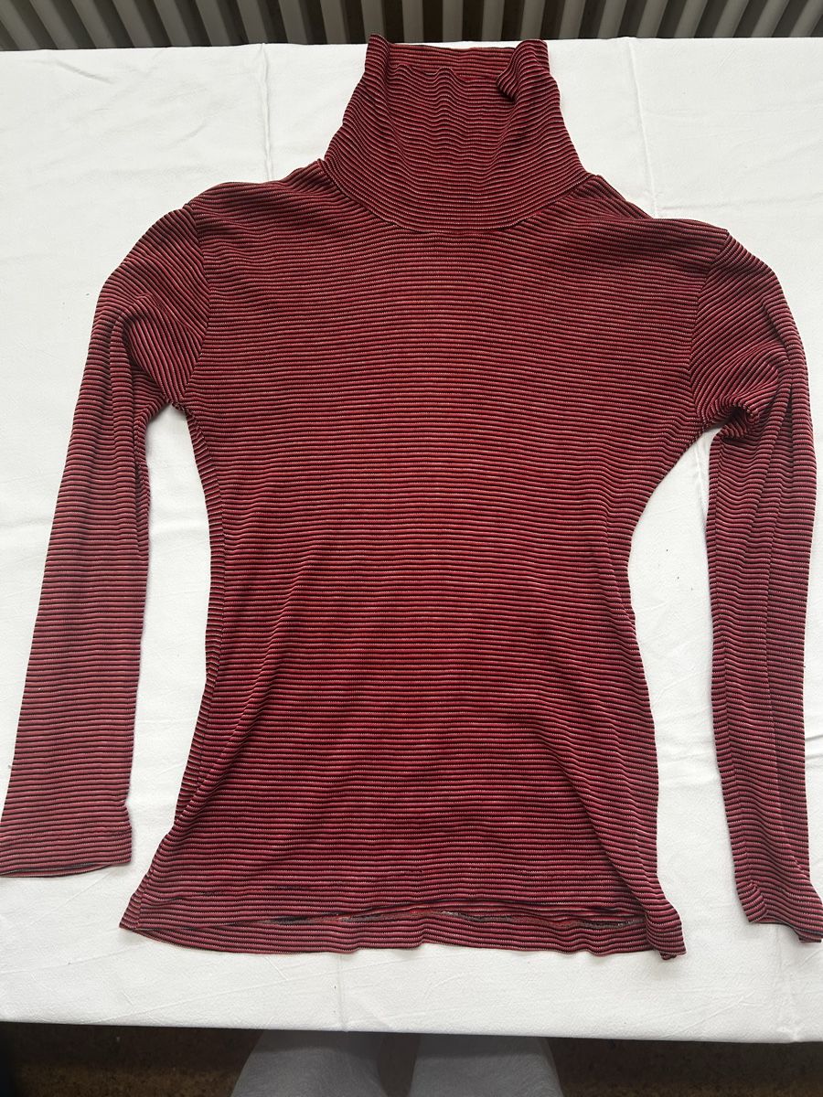 Maglioni & Felpe: Damen Rollkragenpullover gestreift Rot Schwarz Grösse S – Usato da Bremgarten b. Bern venduto da ely_8t6y