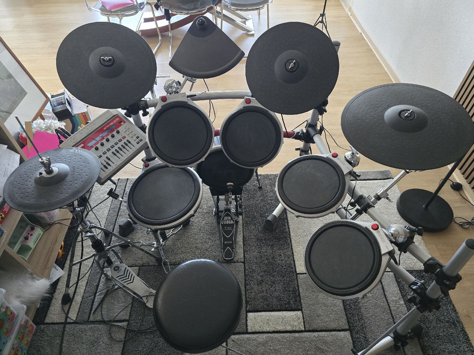 Yamaha Strumenti musicali: Elektronische Schlagzeug Yamaha – Usato da Neuhausen am Rheinfall venduto da Ortex 1