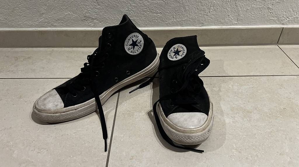 Scarpe da uomo: Converse All Star Schwarz Gr. 42 – Usato da Allenwinden venduto da Isenseven