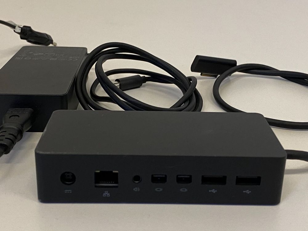 Microsoft Surface Dock 2 | Kaufen auf Ricardo