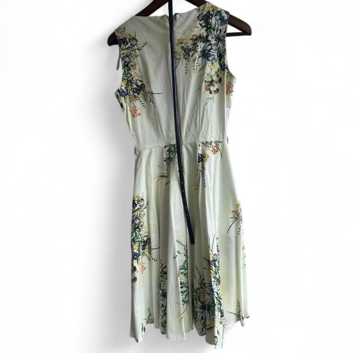 Vestiti: Schönes Sommerkleid mit Blumen – Usato da Heimberg venduto da ace_t2kb 1