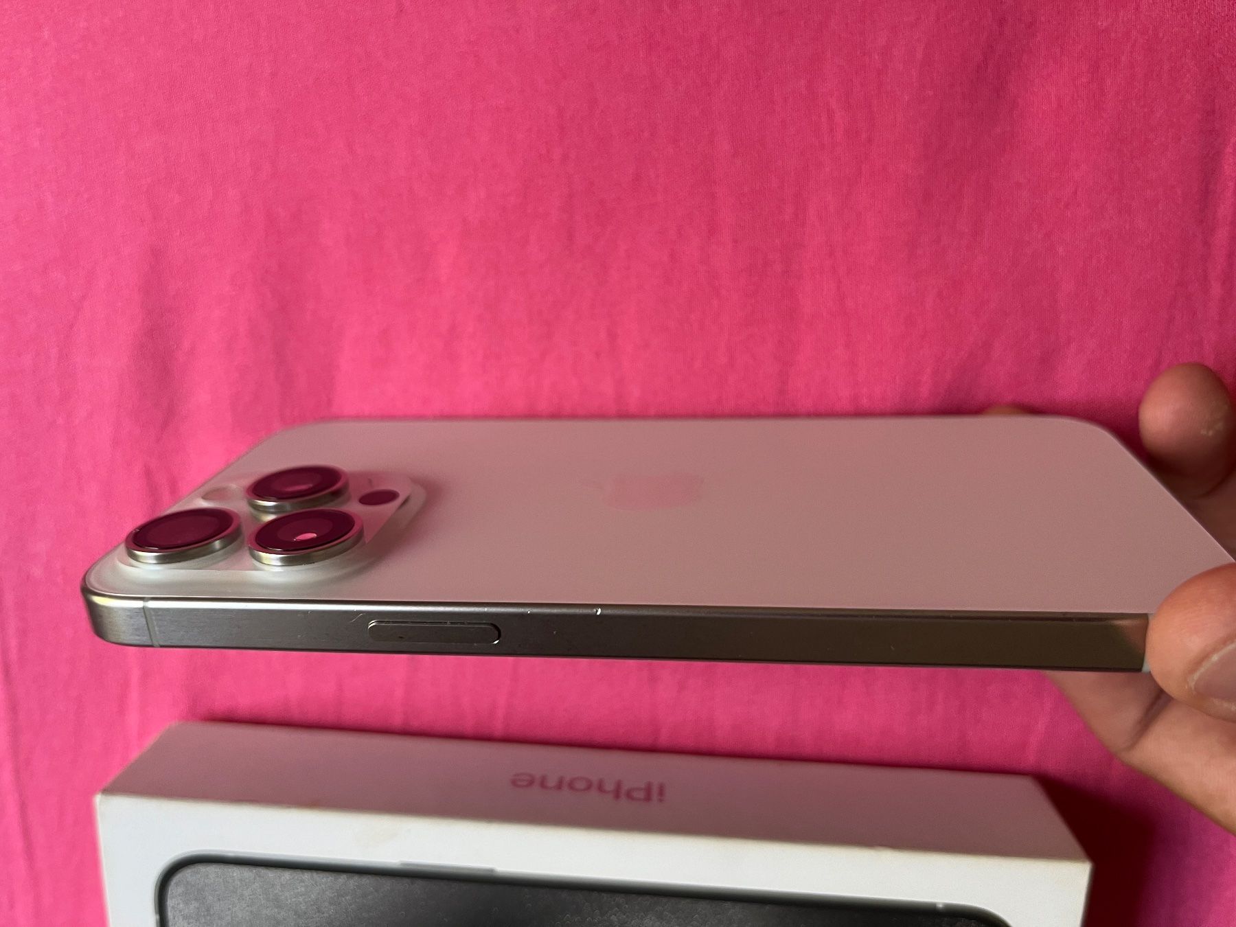 Apple Portables: iPhone 15 Pro Max – D'occasion à Gontenschwil par oma_99xj 2