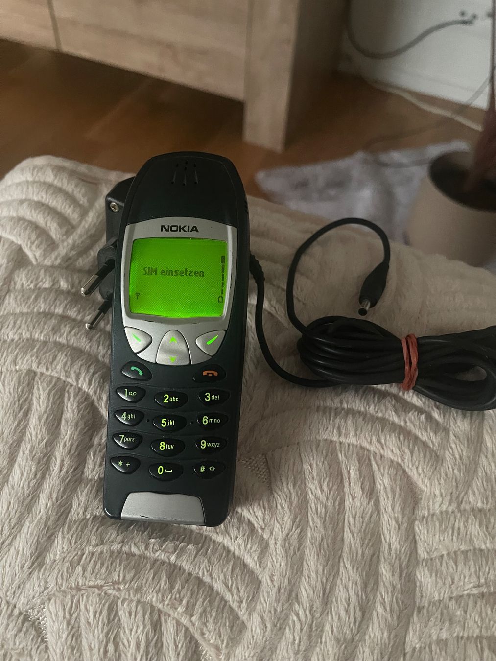 Nokia Handys / Smartphones: Nokia 6210 auto handy inkl lgerät – Gebraucht aus Regensdorf von mex5145 7