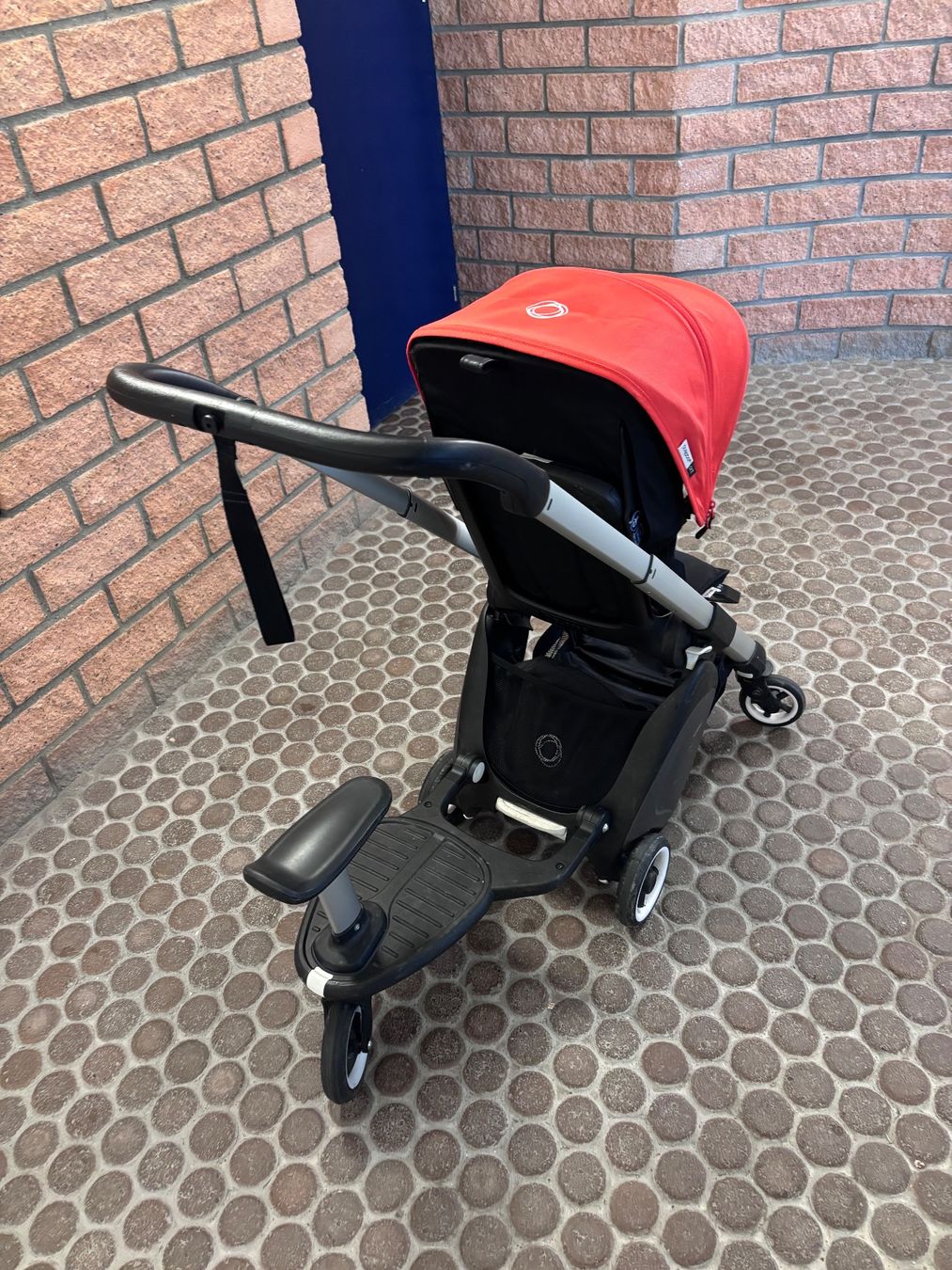 Bugaboo Carrozzine: Poussette Bugaboo Ant Rouge – Bon état – Usato da Pully venduto da M1009 1