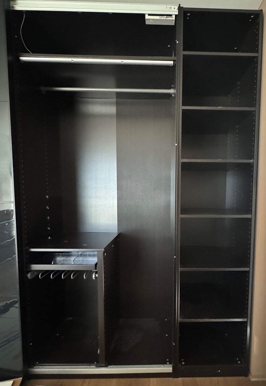 Ikea Armadi: 6.5 m PAX Schrank Ikea – Usato da Wünnewil venduto da Grinch... 6