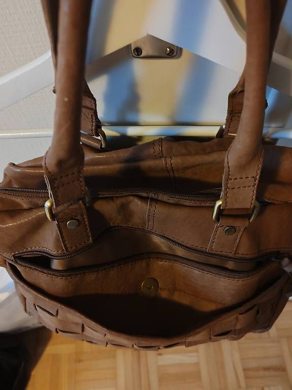Borse da donna: Leder-Tasche von Varese – Usato da Dübendorf venduto da lyd_7gxl 3