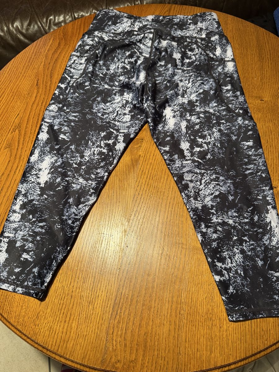 Leggings: Leggings de sport dame – Gebraucht aus Montsevelier von ber_88db 1
