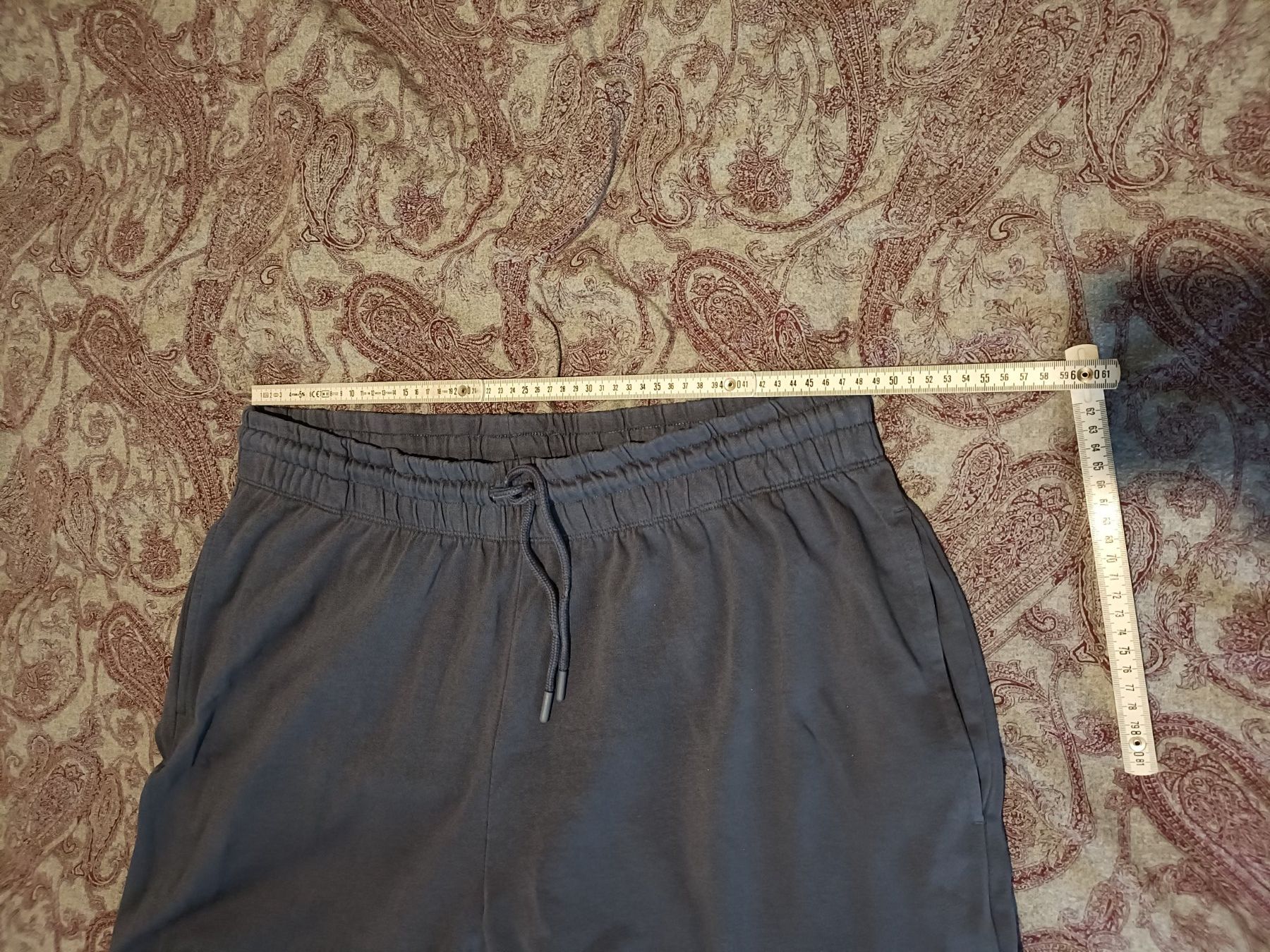 Pantaloni: pantalon de training (peu utilisé) – Usato da Sion venduto da dav_96jh 5