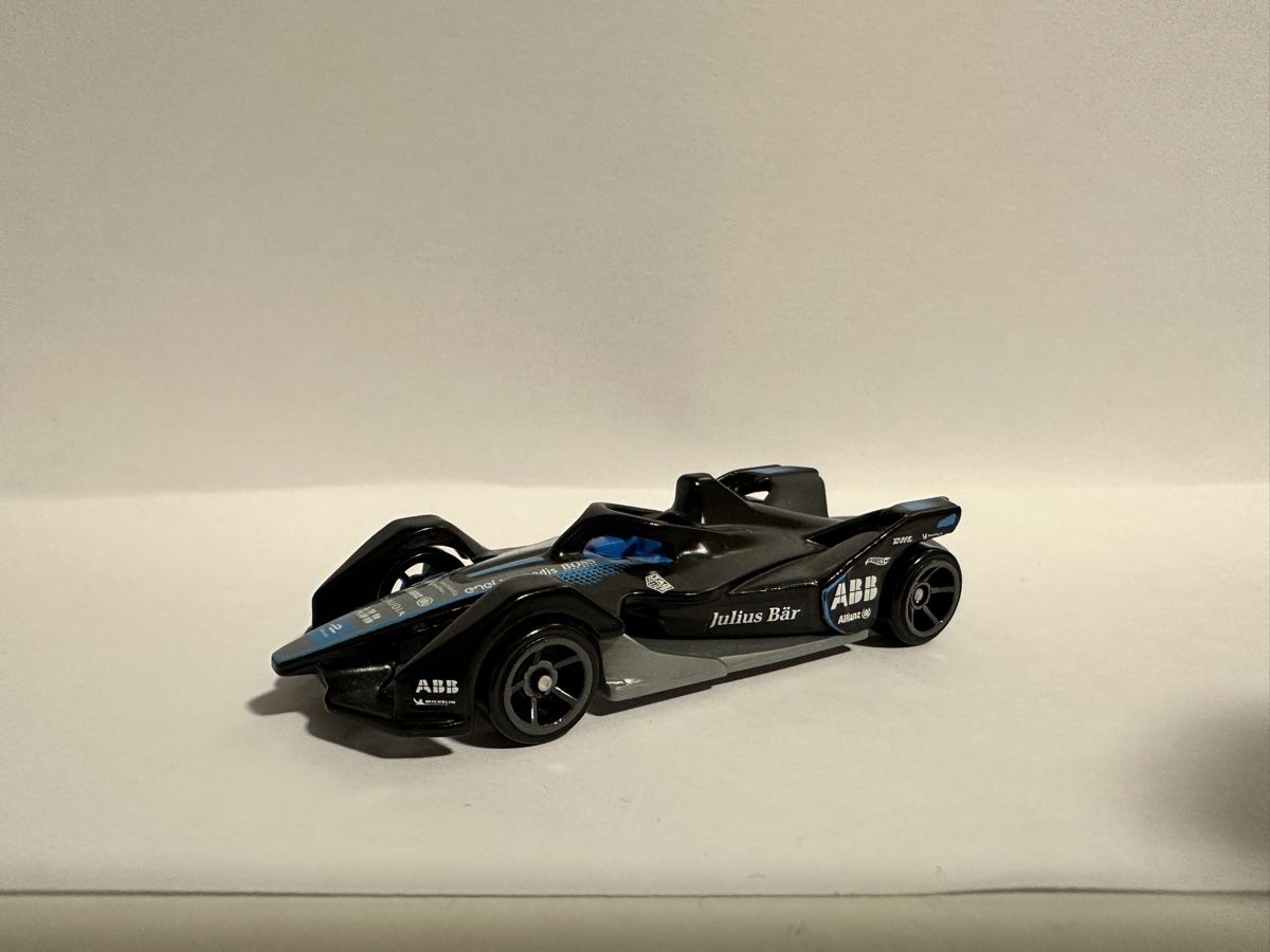 Hot Wheels Modellini d'auto: Hot Wheels Formel E Auto – Nuovo (secondo la descrizione) da Sins venduto da sp_westside