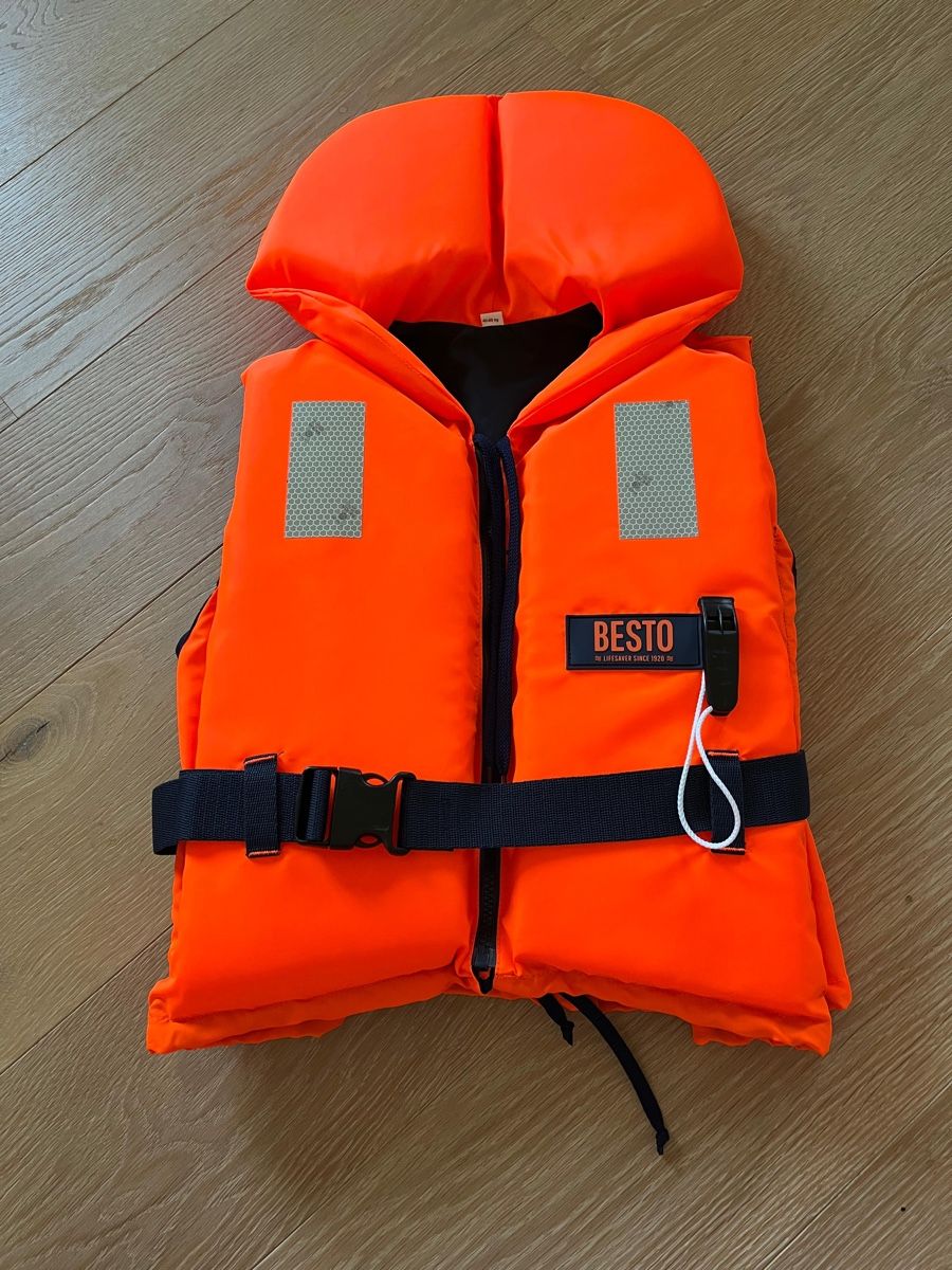 Schwimmwesten: Schwimmwesten 4 Stück neu – Neu (gemäss Beschreibung) aus Diessbach b. Büren von Stefand 2