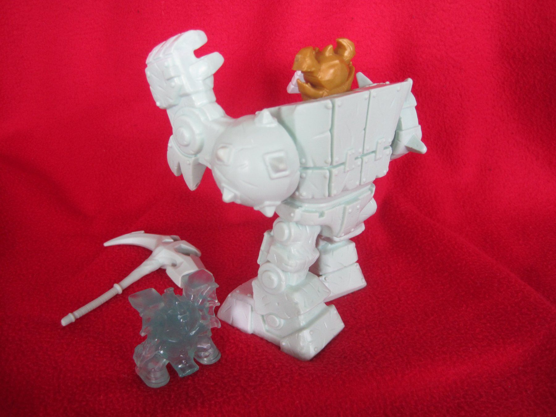 Hasbro Statuette: Mini Creatures Ice Roboter von Schleich 2019 mit Zusatzfigur – Usato da Gossau SG venduto da Noryflory 2
