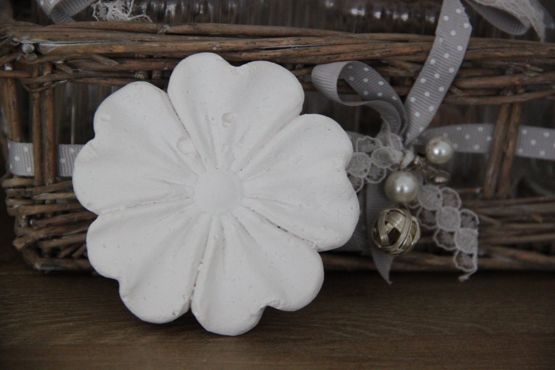 Alle Dekorationen: ☼ Blume Gips - handmade ☼ – Neu (gemäss Beschreibung) aus Walterswil SO von Mama_noel 1