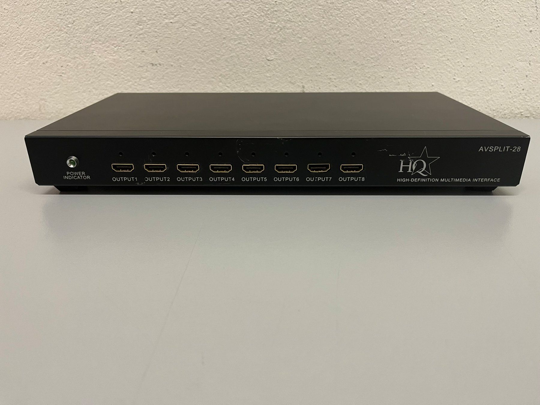 Hub & Switch: HQ AVSPLIT-28 HDMI Verteiler – Usato da Hochdorf venduto da av-electronics 1