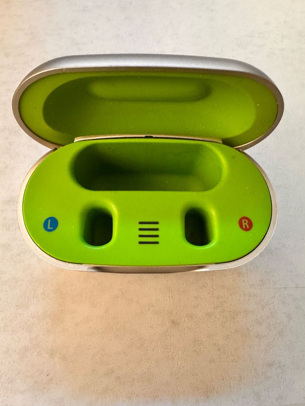 Phonak Caricabatterie: Phonak Charger Case Go – Usato da Hermetschwil-Staffeln venduto da Sigmund57 2
