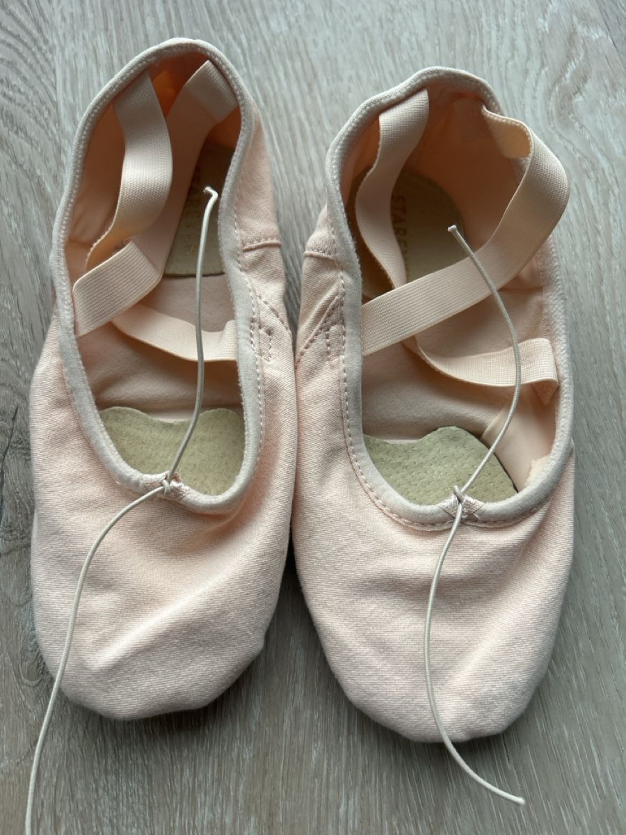 Scarpe per ragazze: STAREVER Ballettschuhe 37 – Nuovo (secondo la descrizione) da Turbenthal venduto da Lavita