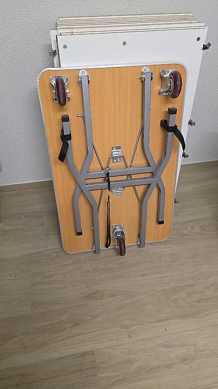 Schminktische: Hochwertiger Tisch mit Rollen – Gebraucht aus Aathal-Seegräben von heyiBims 1