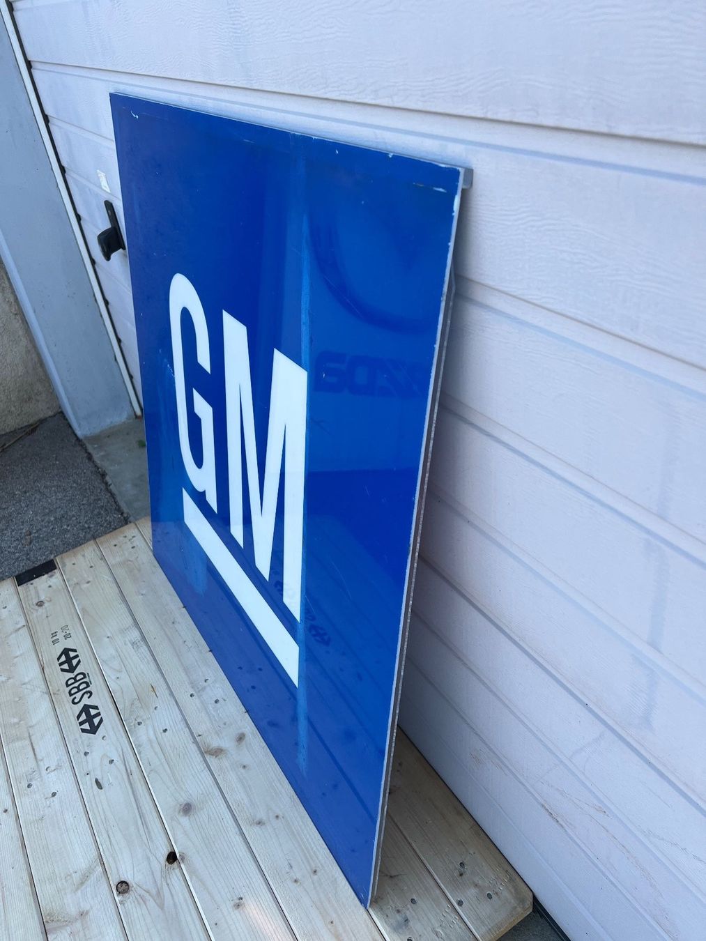 Insegne: Enseigne GM General Motors Plexi – Usato da Bursins venduto da Oldtimer_CH 1