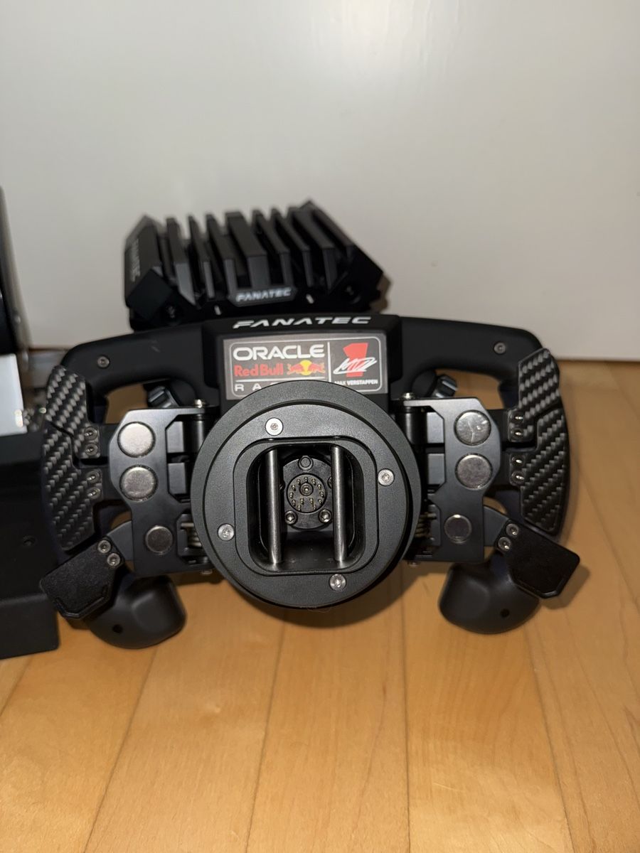 Fanatec Controller: Fanatec CSL DD Set limited Redbull edition – Usato da Obergerlafingen venduto da noa_cv5q 3
