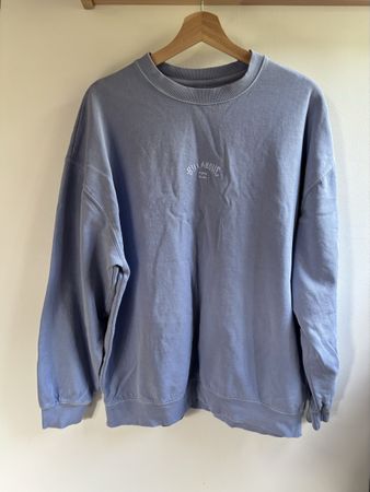 Oversized female billabong sweatshirt S