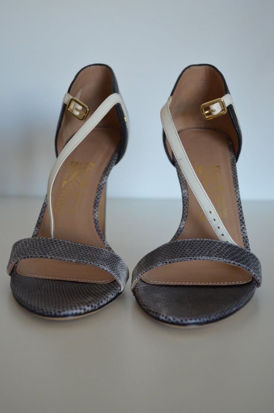 Scarpe da donna: Salvatore Ferragamo Sandalette – Usato da Locarno venduto da DarjaRonco 1