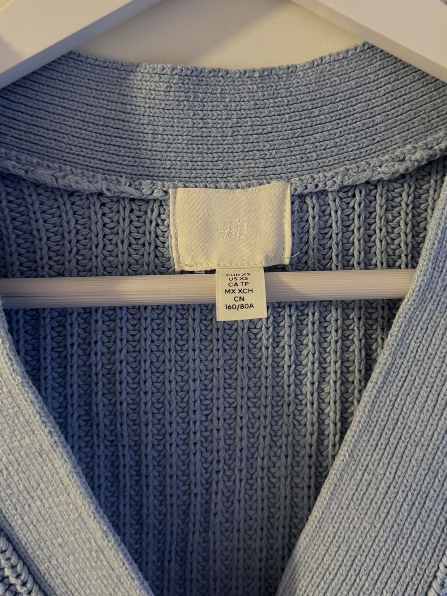 H&M Giacche: H&M Strickjacke/Cardigan hellblau, Grösse XS – Nuovo (secondo la descrizione) da Tuggen venduto da jess_gls06 1