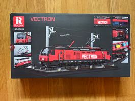Reobrix Vectron 66019 locomotive 1889 pieces new condition