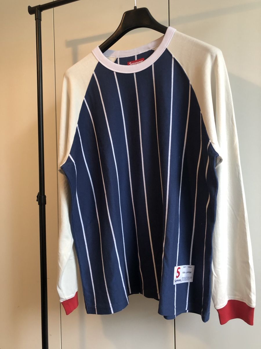 Pulls & Sweat-shirts: Pull SUPREME neuf – Neuf (Voir description) à Lausanne par Fan_pt7s 1