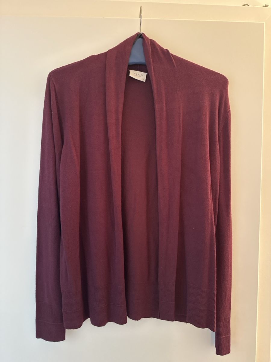 Giacche: Wunderschöne Strickjacke Bordo Gr. S neuwertig – Usato da Reichenburg venduto da Noelle6002