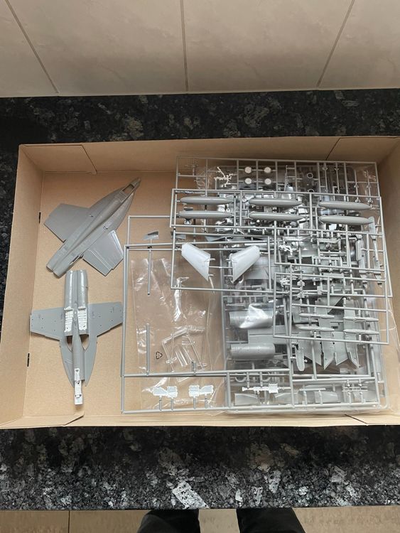 Revell 5677 TopGun Movie Set und Tamiya 60792 F35 172 Kaufen auf