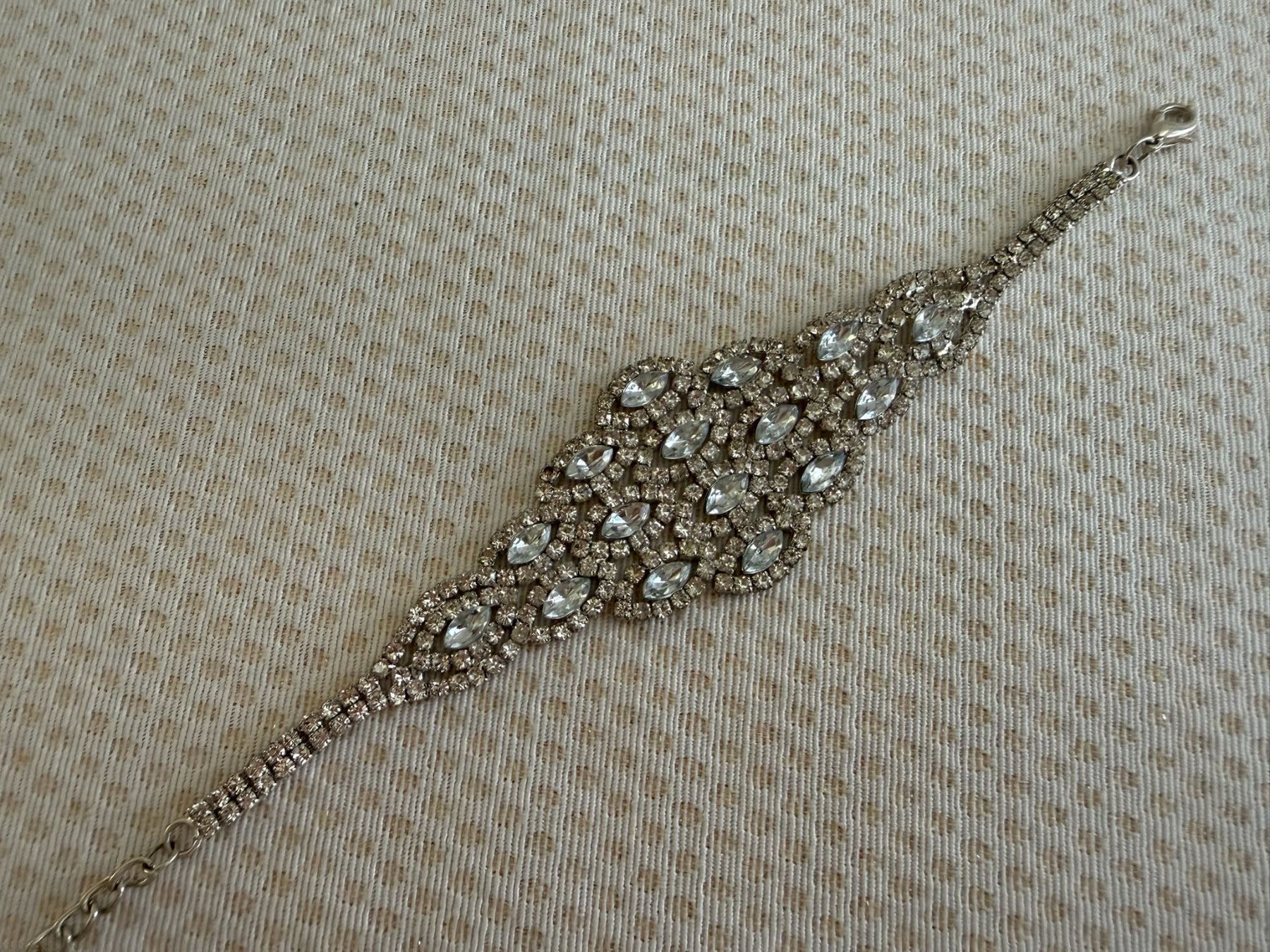 Armbänder & -reifen: Bracelet – Gebraucht aus Sion von accroshoes 1