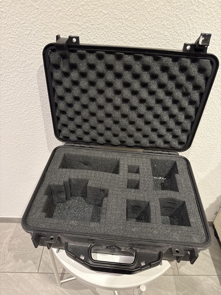 Peli Valigie: Pelican Protector Case 1500 schwarz mit Schaumstoff – Usato da Muttenz venduto da dav_t52f