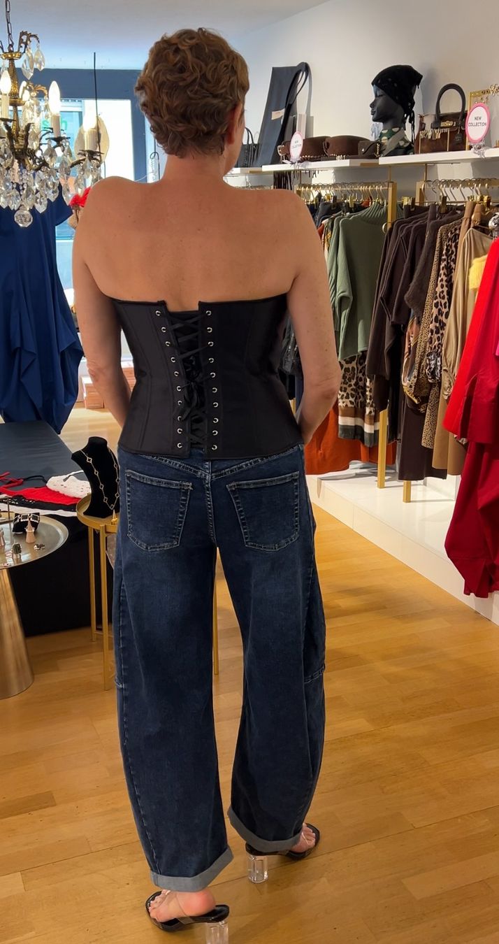 Jeans: Coole Barrel-Jeans – Nuovo e nell'imballaggio originale da Zürich venduto da Naebeli 2