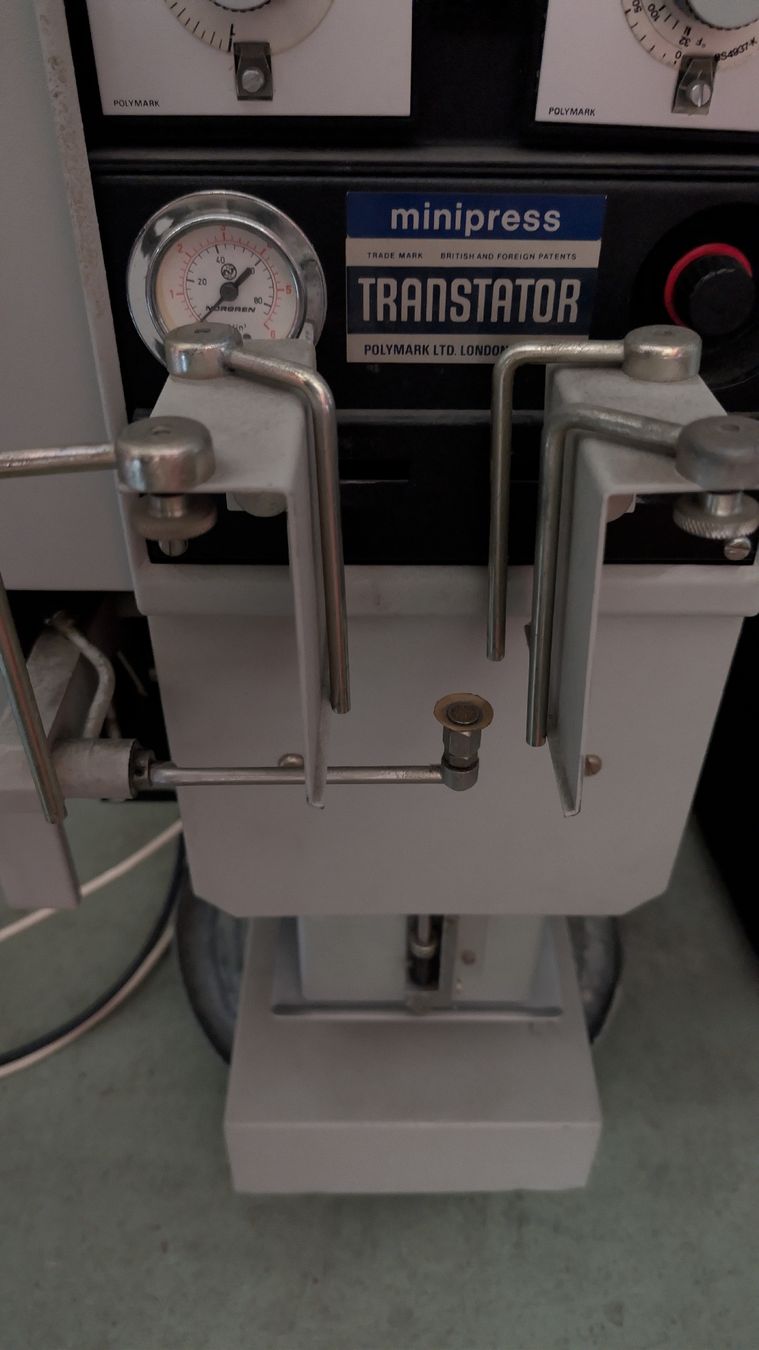 Tutte le macchine: Minipress Transtator von Polymark Ltd – Usato da Balgach venduto da Vwbus65 1