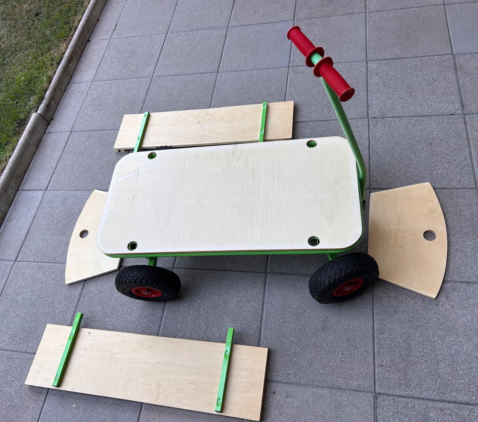 Carrelli di trasporto: Bollerwagen Heidiland – Usato da Wettingen venduto da Luxine 2