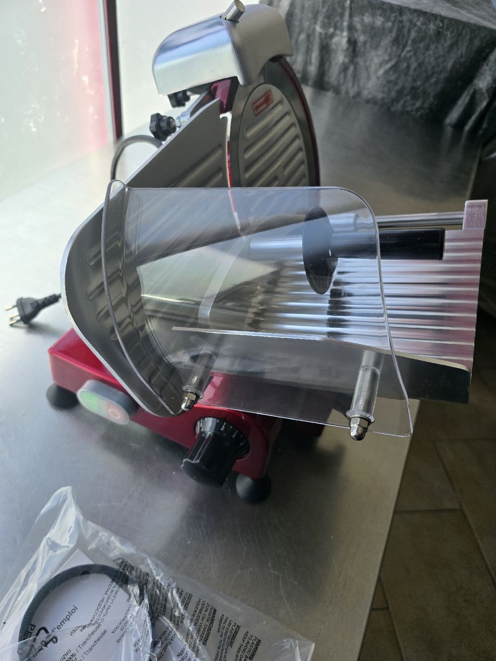 Weber Elettrodomestici da cucina: weber Allesschneider Rot  neuwertiger Zustand – Nuovo (secondo la descrizione) da Steinen venduto da seb_6m2c 3